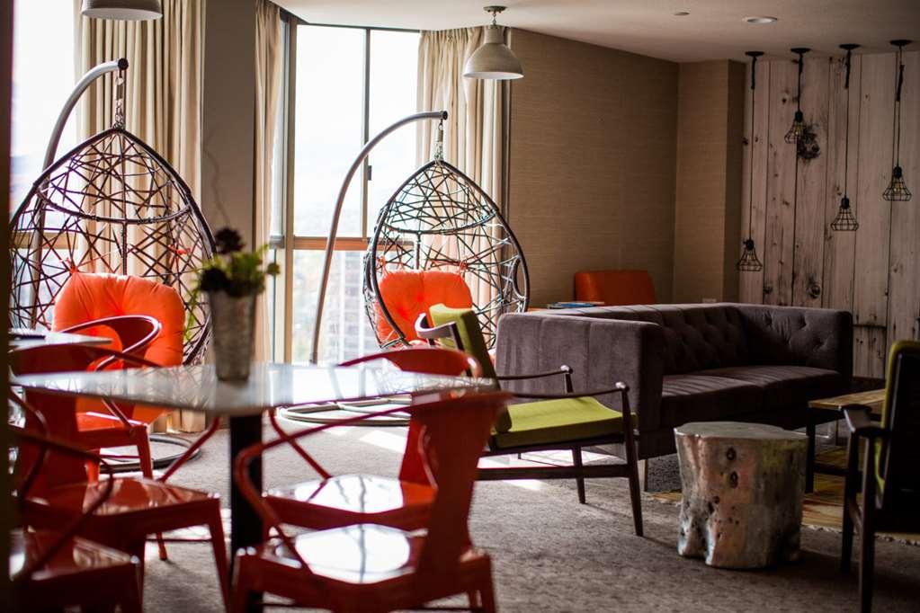 Whitney Peak Hotel Reno, Tapestry Collection By Hilton Δωμάτιο φωτογραφία